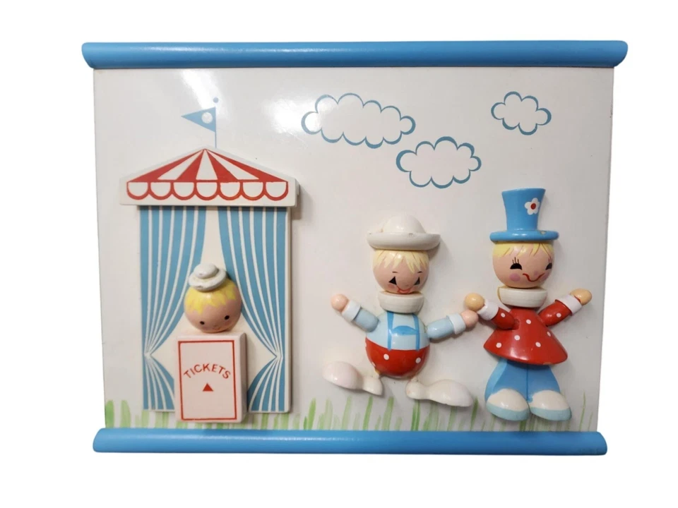 Juego De Colección De 2 IRMI Originales Guardería Plásticos Parque de Diversiones Temático Madera Colgante De Pared Foto 4 de 4