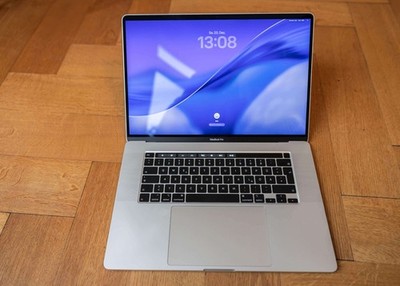 Apple MacBook Pro 16  i7 2,6 GHz 16GB 512GB QWERTZ Tahoe 26.3