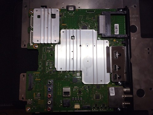 Panasonic Mainboard 48.71Q01.011 – HDMI/Tuner/AV–Ersatzteil für TV‑Reparatur