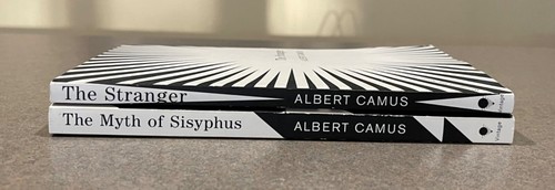 The Stranger & The Myth of Sisyphus by Albert Camus (2 Trade Paperback Lot - Foto 4 di 19
