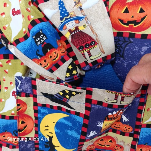 Tafford Halloween Long Sleeve Scrub Top Medium Snap Front - Picture 4 of 8
