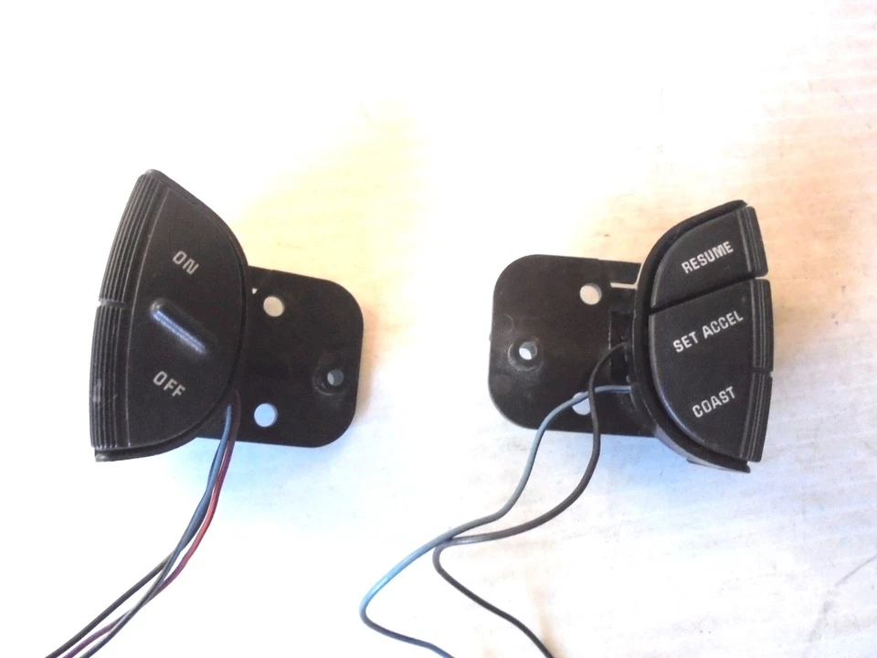 INTERRUPTOR DE CONTROL DE CRUCERO MERCURY TRACER 91-93 NUEVO ORIGINAL Foto 2 de 3