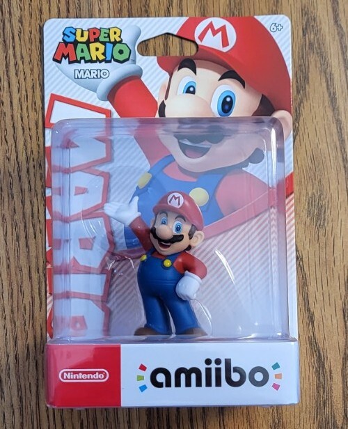 Mario Amiibo Super Mario Bros Red Base Nintendo (US Version) Brand