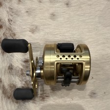 Moulinet Baitcast Shimano Ocea Calcutta 200 HG - Main Droite, Ratio 6.7:1 - Occasion Japon