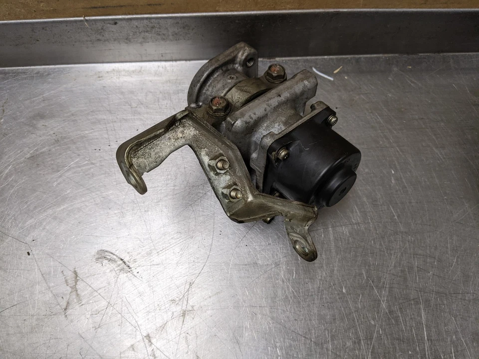 Válvula EGR de 2015 Subaru Forester 2.0 Turbo Foto 2 de 4