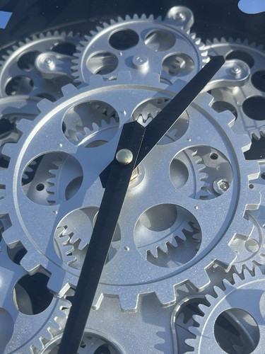 Vintage Black & Silver Analogue Wall Clock With Moving Gears 40cm - Picture 3 of 7