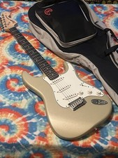 2003 Fender Squire Stratocaster Standard Electric Guitar NOS Mint Unplayed Nice!