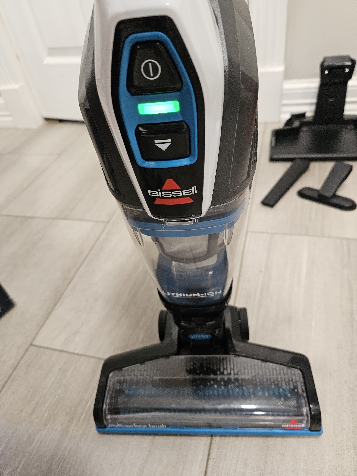 Bissell Adapt ION XRT Lightweight Cordless 14.4V Vacuum Model 3034N