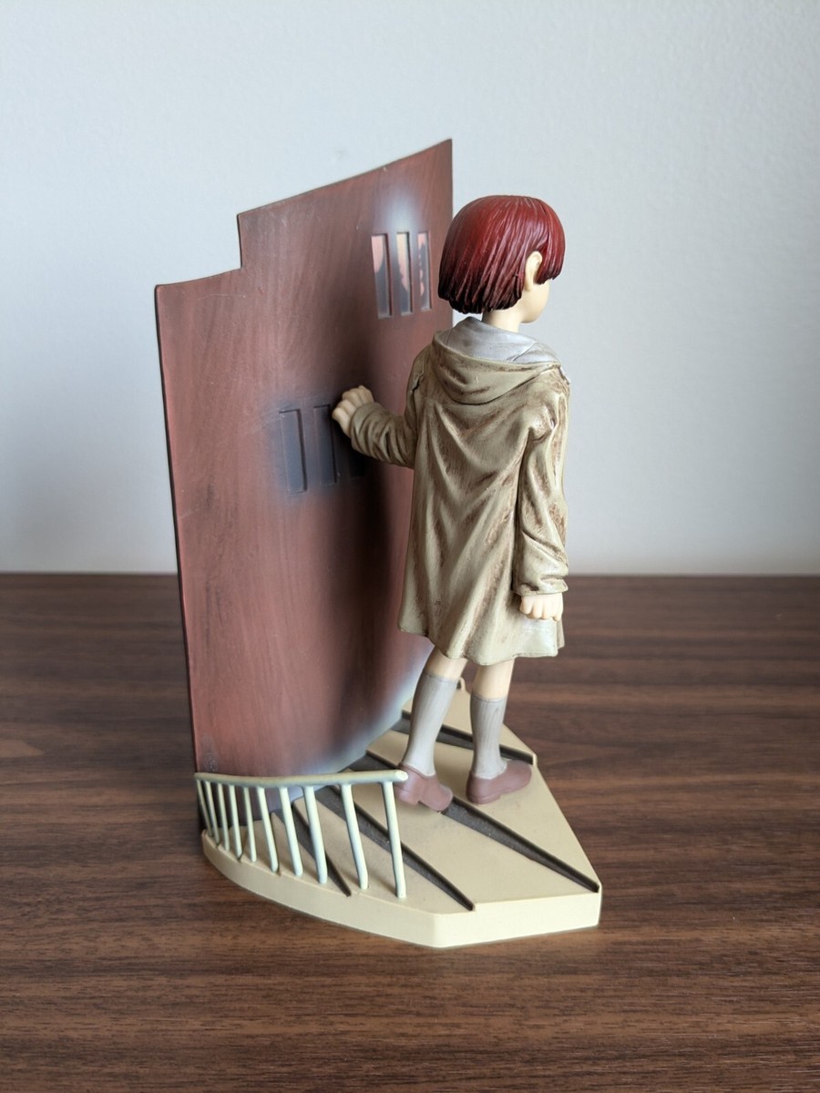 Serial Experiments Lain - Lain Iwakura 1/8 Scale Figure