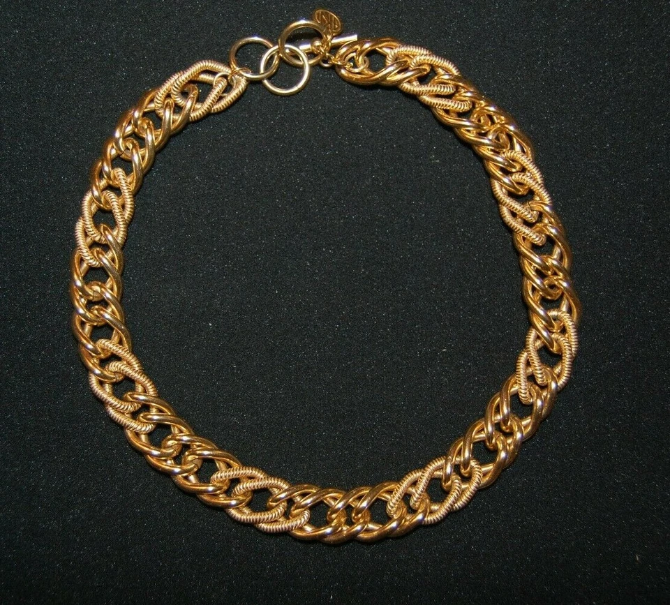 ELEGANT VTG ANNE KLEIN COUTURE LARGE BOLD GOLDEN RIBBED STATEMENT CHAIN NECKLACE - Изображение 2 из 4