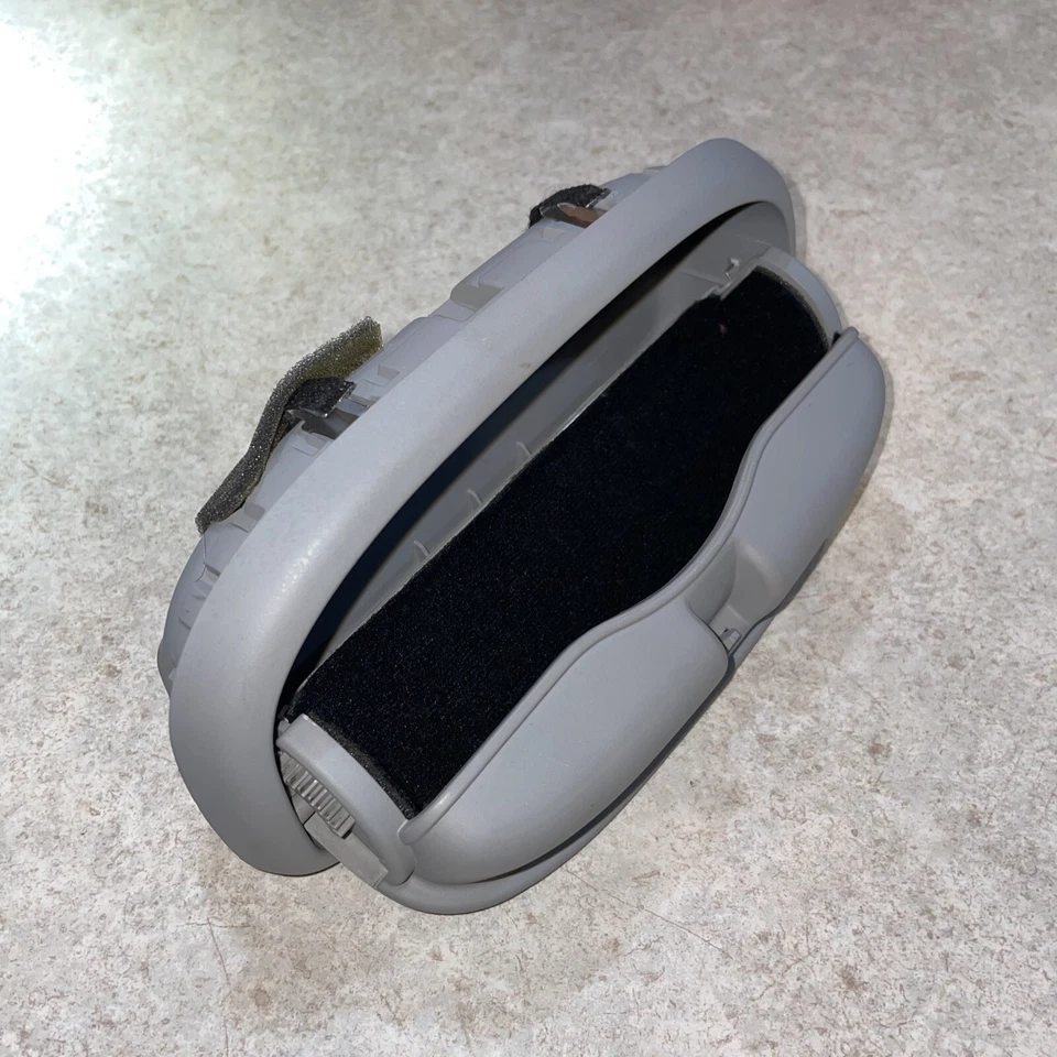 Hyundai Entourage 2007 2008 06-12 Kia Sedona gafas de sol superiores almacenamiento de vidrio Foto 3 de 4