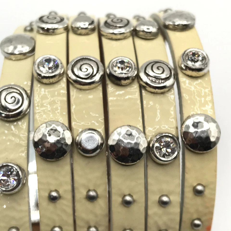 Pulsera de Cuero Brighton Gruesa Tachonada Puño Ancho Marfil Boho Fácil de Encargar 7" Foto 4 de 4