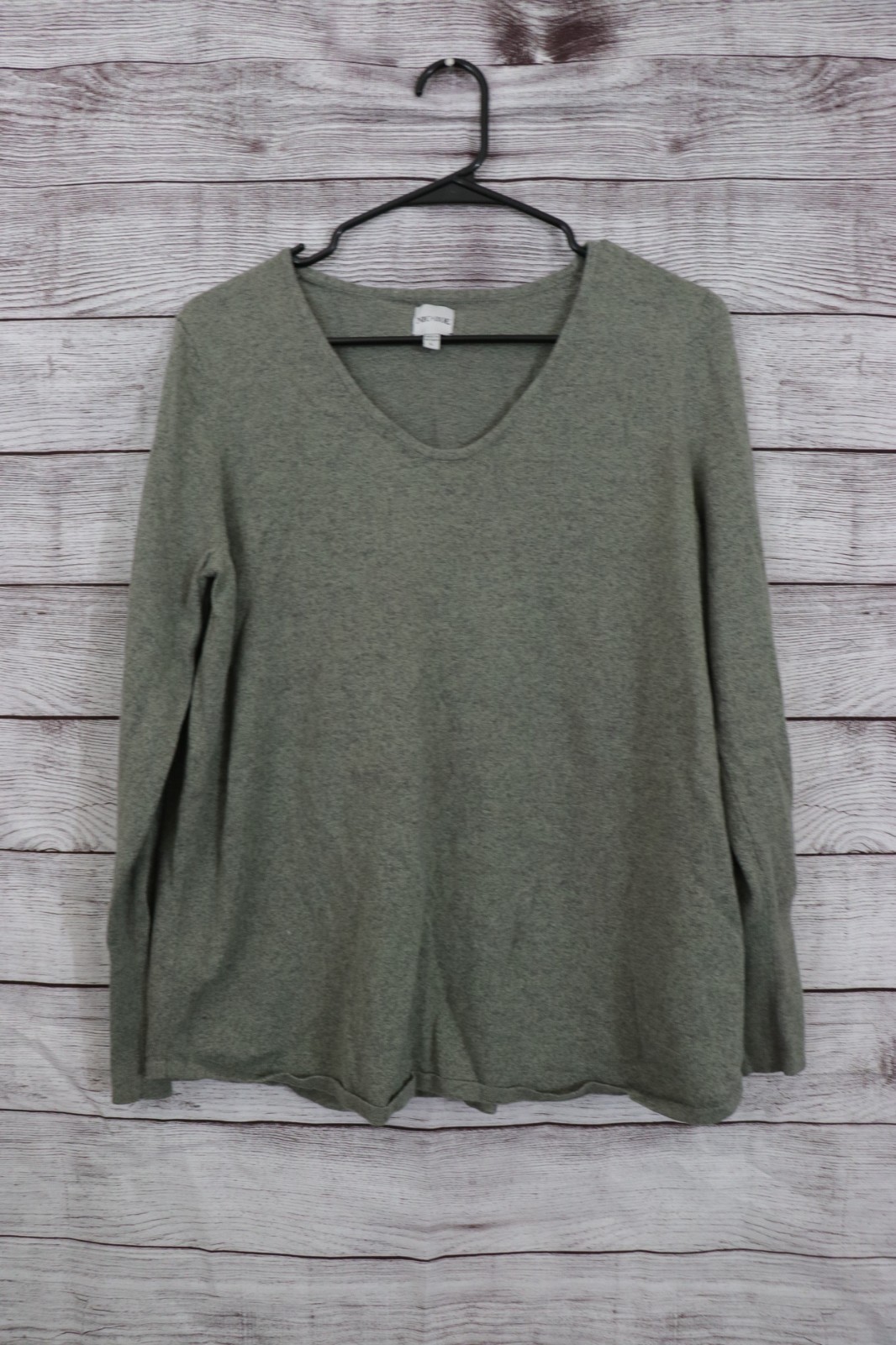 Nic+Zoe Large Green Pullover Basic Long Sleeve V … - image 1
