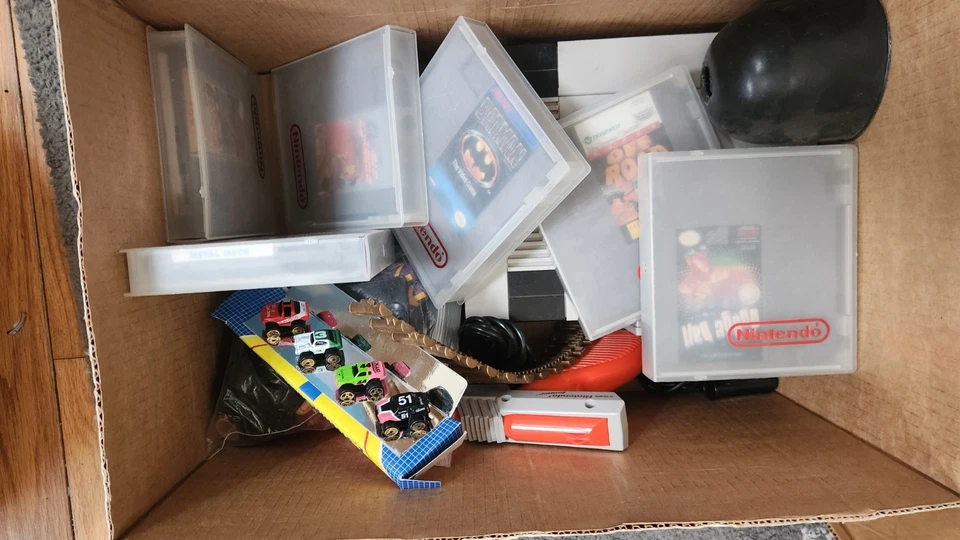 Juguete de colección años 80/90 CAJA MISTERIOSA + He-Man TMNT GI Joe + NES/7 juegos ¡y mucho más! Foto 3 de 4