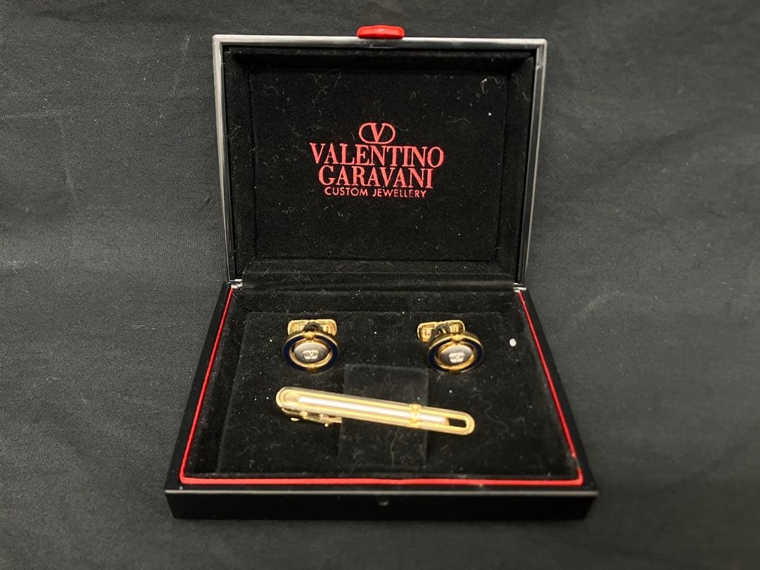 VALENTINO GARAVANI Tie Clip Shell and Cufflinks Set - Gold and Black, Used, O...