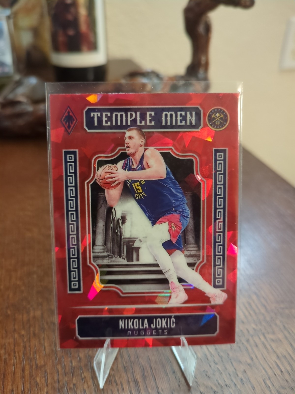2023-24 Panini Phoenix - Temple Men Nikola Jokić #15 Red Ice MVP Parallel NBA NM
