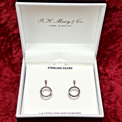 R.H. Macy's schwarz & weiß Diamant ineinandergreifende Kreis Ohrhänger 1/6 kt 200 $
