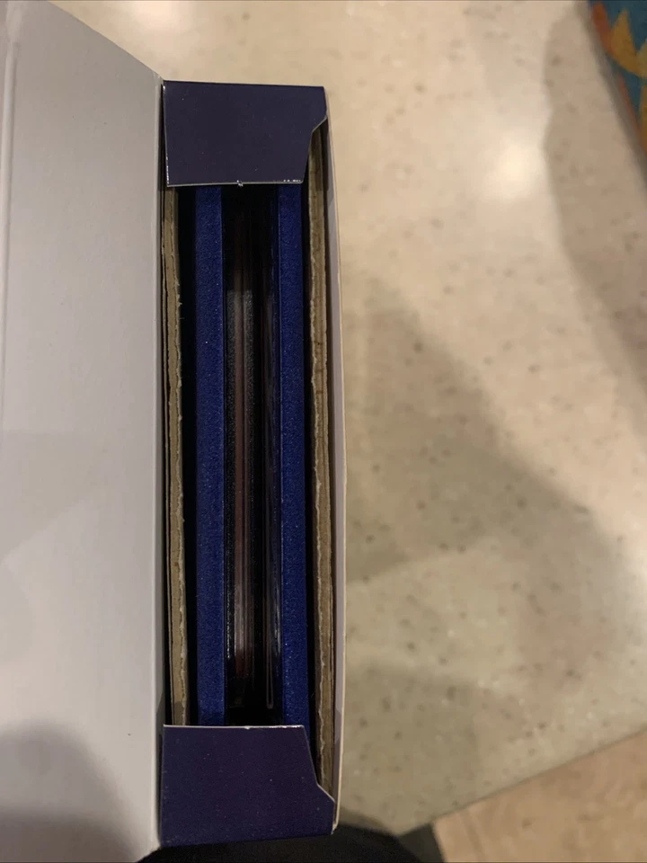 Australia 2002 Year of Outback Proof Set With Coloured Dollar Coin Nice NIB - Image 3 of 3