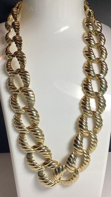 VINTAGE 18  ROPE TWIST BOLD LINK CHAIN STATEMENT NECKLACE GOLDTONE PRETTY 