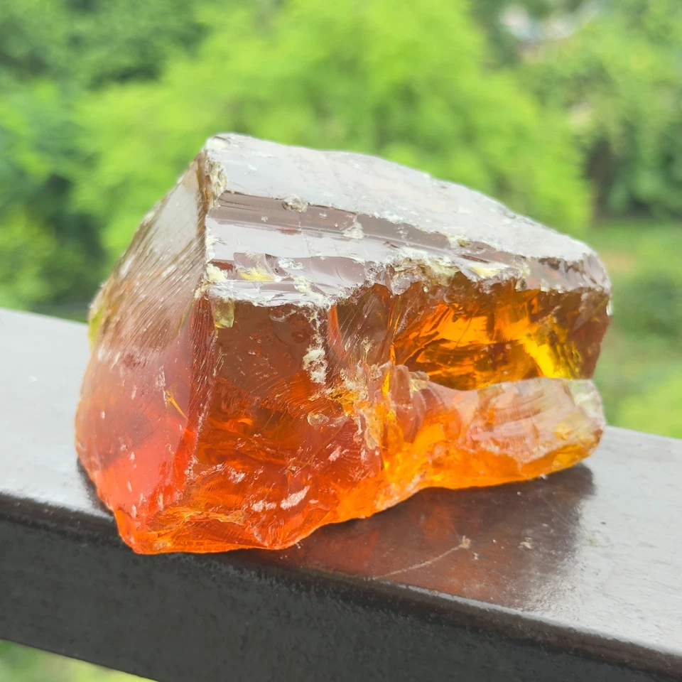 Certified 1620 Ct Natural Amber Rough – Translucent Raw Gemstone from Lithuania - Image 3 of 4