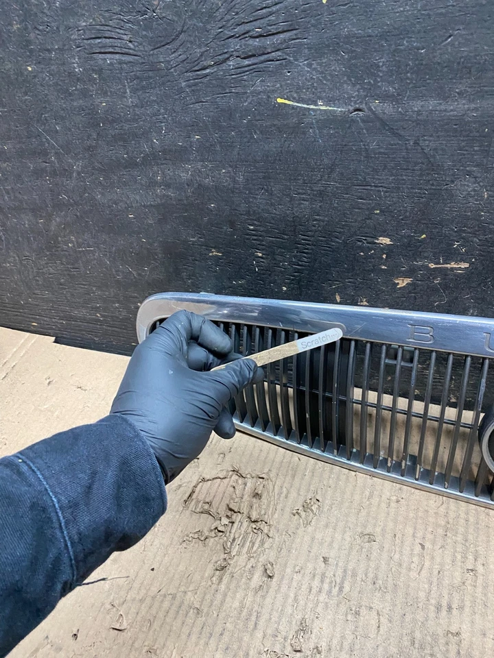 1997 年至 2002 年别克 Century Front Upper Grill 原始设备制造商 V4335 GD — 第 4/4 张图片