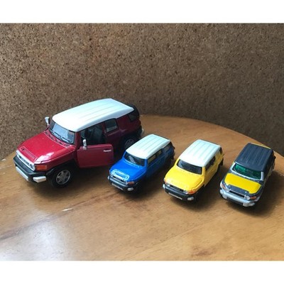 FJ Cruiser 4-car set, rare
