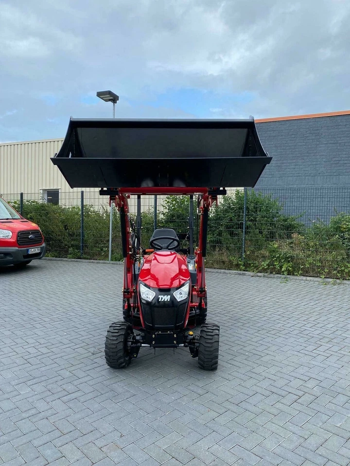 TYM T194 Traktor Schlepper Trecker Gartentraktor mit Frontlader ohne Mähwerk - Bild 2 von 4