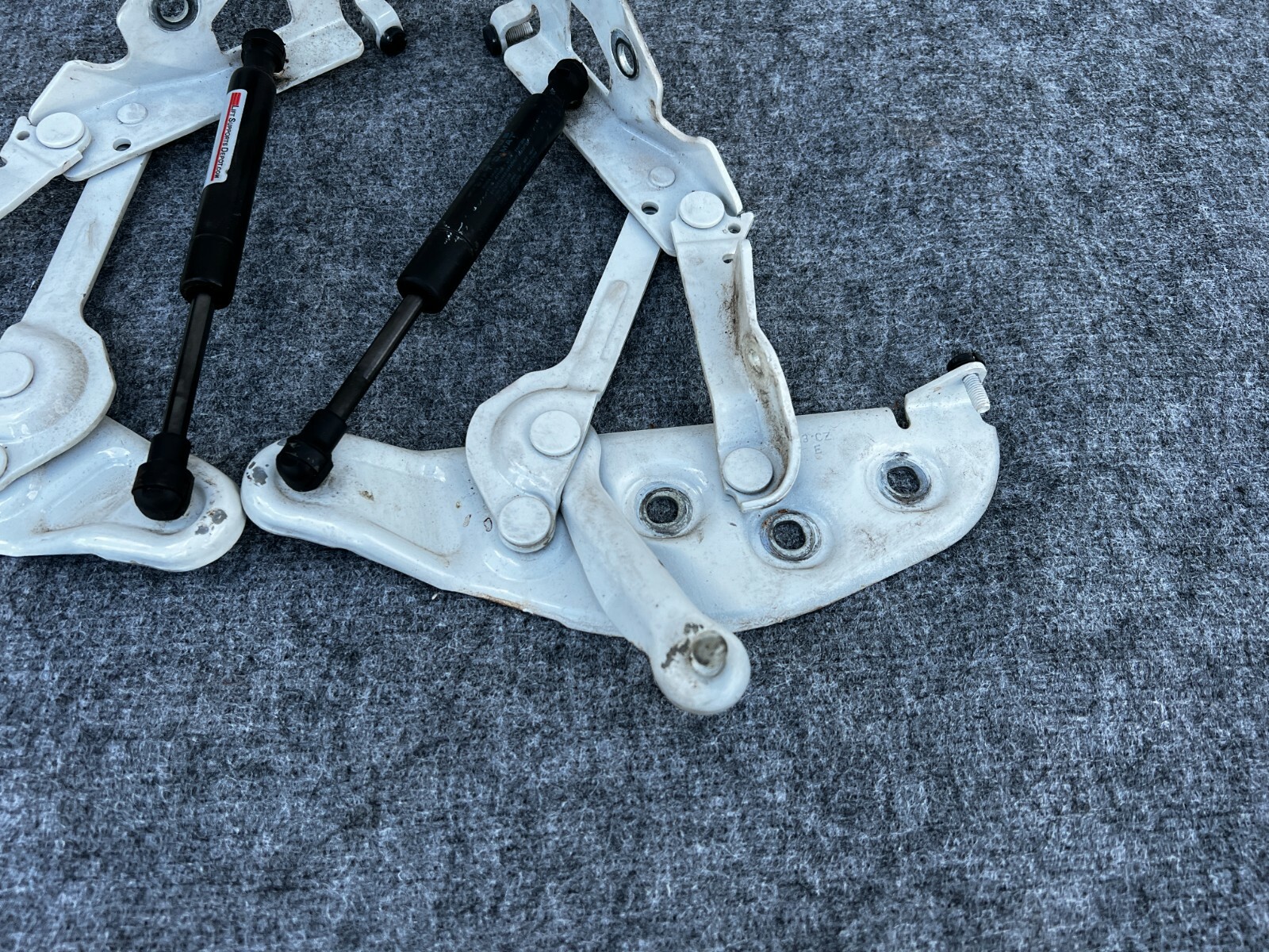 Bentley Flying Spur 2006-2012 RIGHT Hood hinge