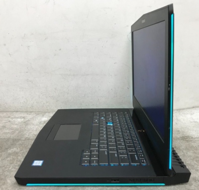 Alienware 15-R3 / Intel Core i7-7700HQ 2.80GHz / 16GB RAM / 1TB