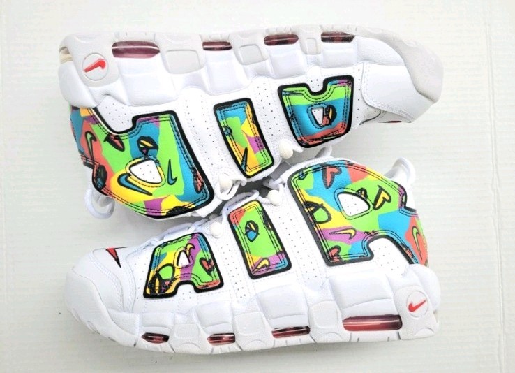 Nike Air More Uptempo Peace, Love, Basketball SZ 11.5 New