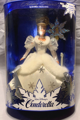 Walt Disney`s 1996 CINDERELLA Special Edition First in a Series NIB