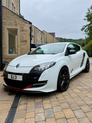 Renault Mégane RS 265 Cup – 319bhp – Fast Road / Track Car – 60,300 Miles - Image 1 of 4