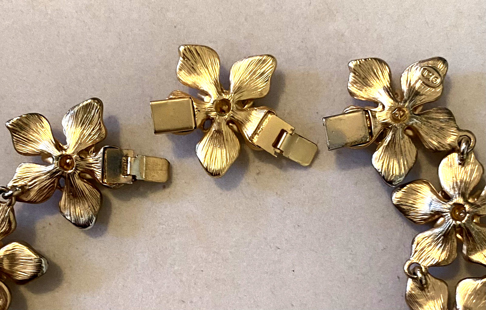 KENNETH J. LANE 22k Gold Plated Choker Necklace D… - image 6