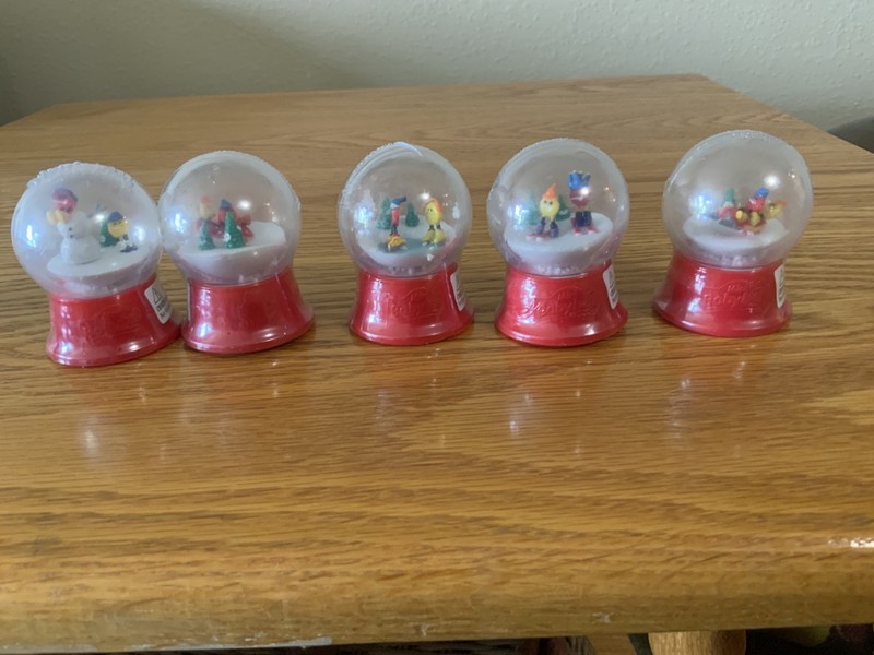 COMPLETE SEALED SET OF 5 MINI BABYBEL’S CHEESE CHRISTMAS SNOW GLOBES