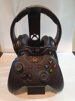 xbox one controller and headset stand 