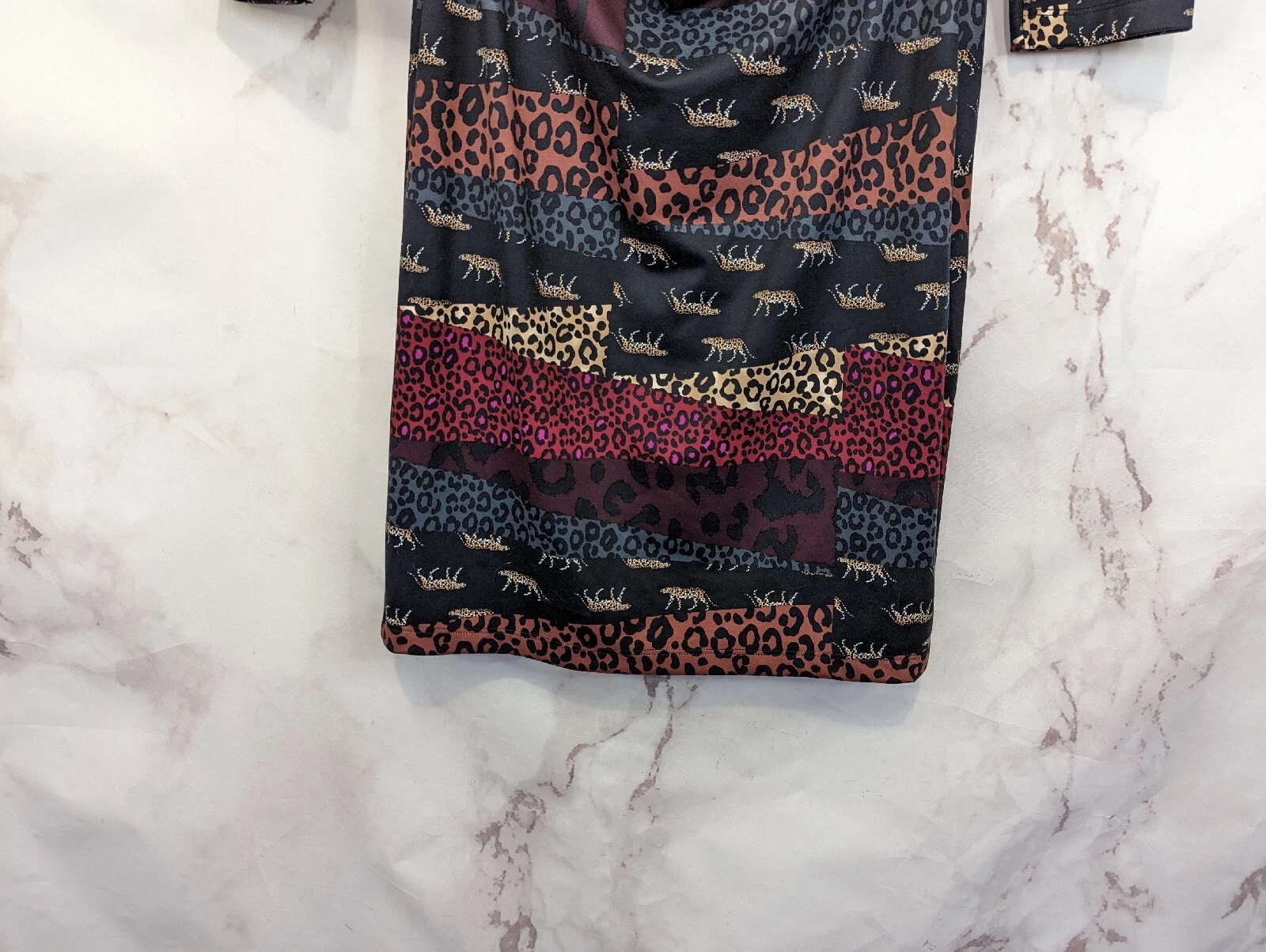 UNDERCOVER Abito Victoria Secret donna medio stampa animalier leopardato sportivo aperto dietro