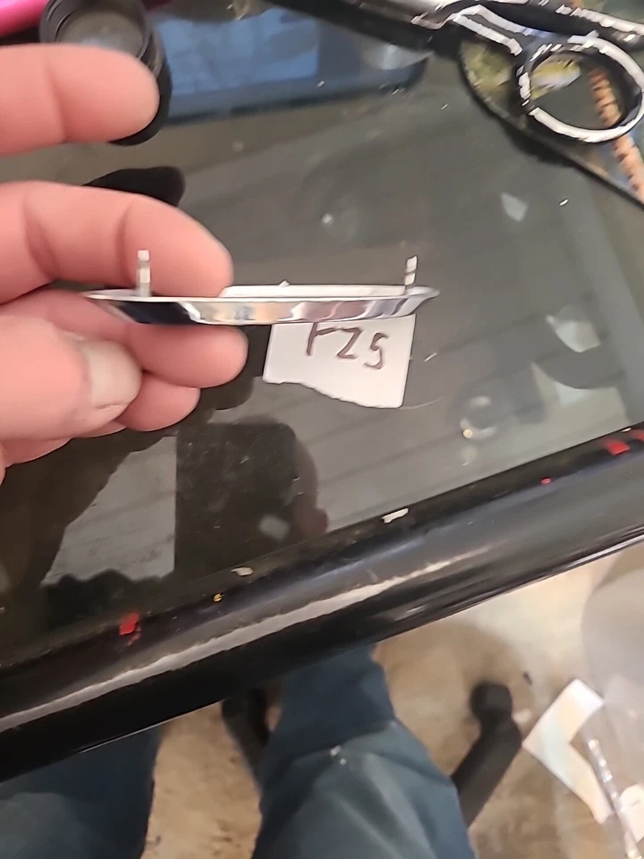 Emblema Dodge Phoenix 1960 de colección OEM Mopar 2080985 Bin FZ5 Foto 4 de 4