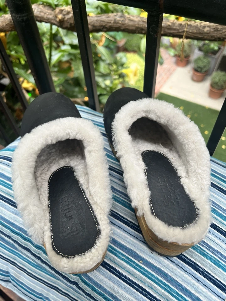 Sanita Clogs Women 6.5 M Hese Shoes Black Leather SlipOn Wood Wool Lined Mules - Image 4 of 4