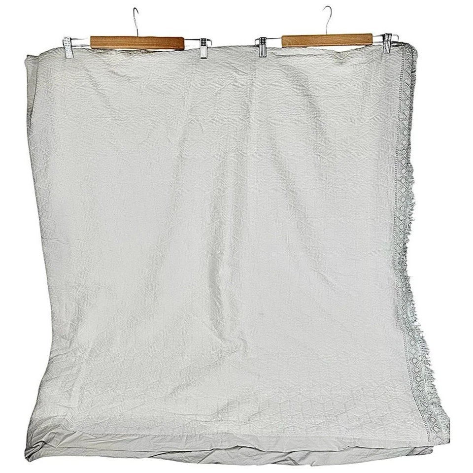 Funda nórdica Anthropologie gris claro acolchada de algodón con ribete de ganchillo tamaño completo Foto 2 de 4