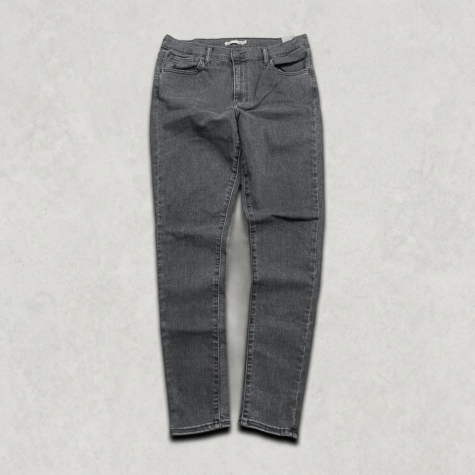 Pantalones de mezclilla Levi's 720 para mujer de 32" de tiro alto súper...