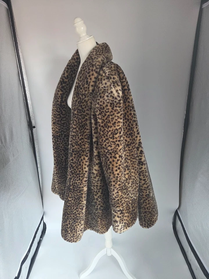 Abrigo vintage de leopardo de piel sintética Monterey Fashions años 70 80 para mujer talla grande” Foto 3 de 4