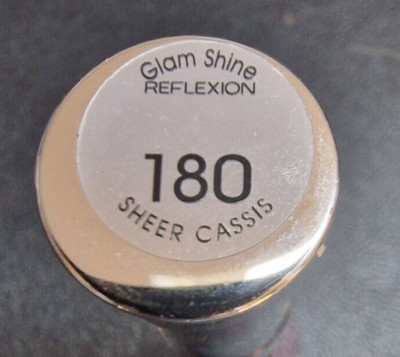 L'OREAL PARIS Glam Shine Reflexion Lipgloss: 180 Sheer Casis