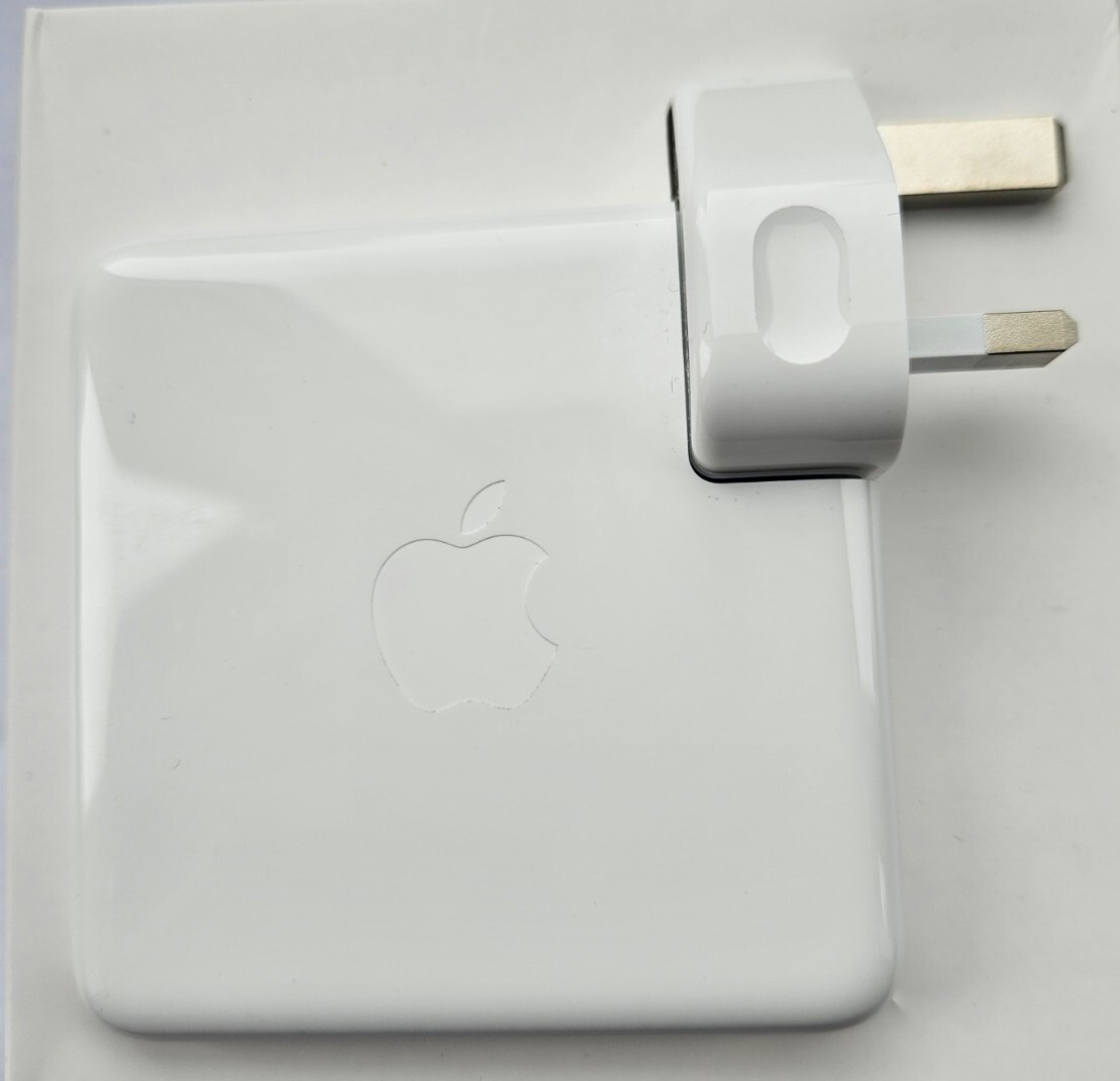 Genuine Apple MXOJ2B/A 96W USB Type C Mains Adaptor for MacBook, Air & Pro