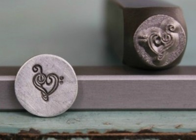 SUPPLY GUY 7mm Music Note with Heart Metal Punch Design Stamp (SGCH-26)