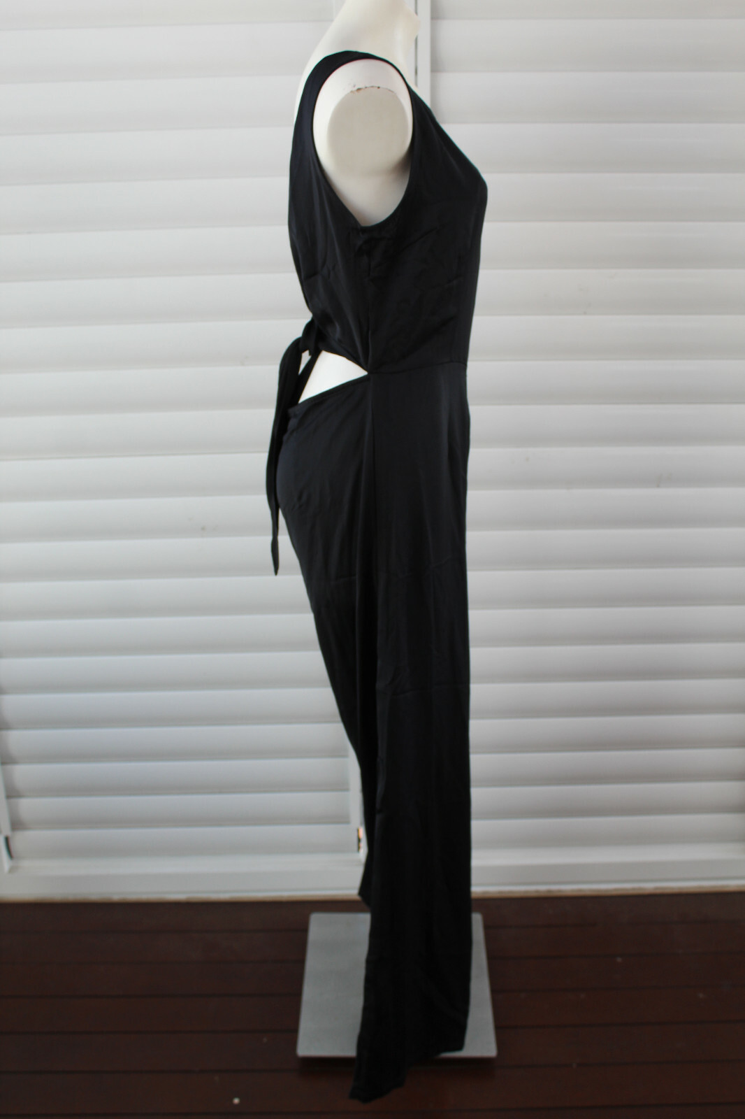 Picture 4 of 5