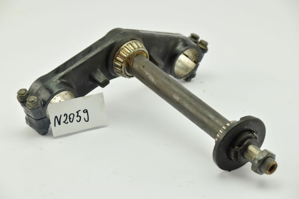 Kawasaki ZX10 ZXT00B Bj1989 - triple tree below triple tree N2059