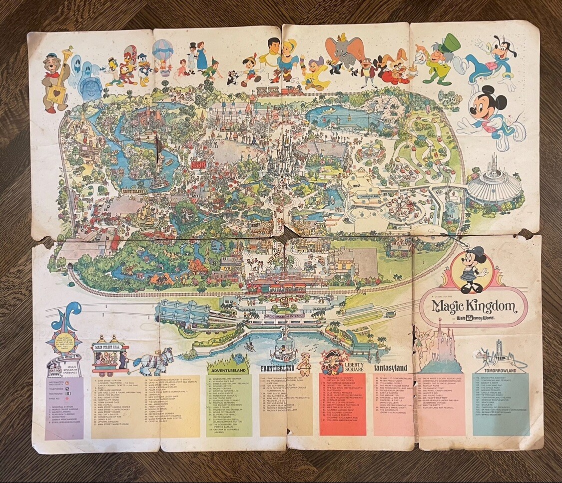 レア・パーク地図『米国ウォルト・ディズニーワールド(1979』&ステッカー中古品 1979 'A GUIDE TO THE MAGIC KINGDOM OF WALT DISNEY WORLD