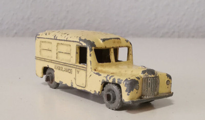 Matchbox Moko Lesney No. 14 Daimler Ambulance ohne OVP Vintage Engl. Grau Räder