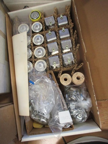 HUGE LOT OF VINTAGE ISCS DAMON EDUCATIONAL SILVER BURDETT COLLEGE KITS SCIENCE - Picture 10 of 24