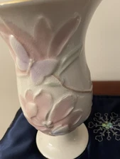 Charming Lenox Gold Club Pink Flower And Butterfly Cream Gold Rimmed Vase